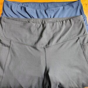 Jockey Women XL Capri Leggings Bundle 2 Pair Black Navy Blue Side Pockets gym